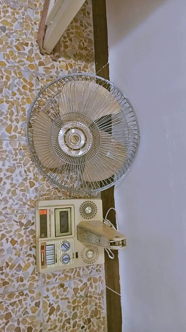 مروحه للبيع شغاله شرط بلادي سعره 100 الف ***********
