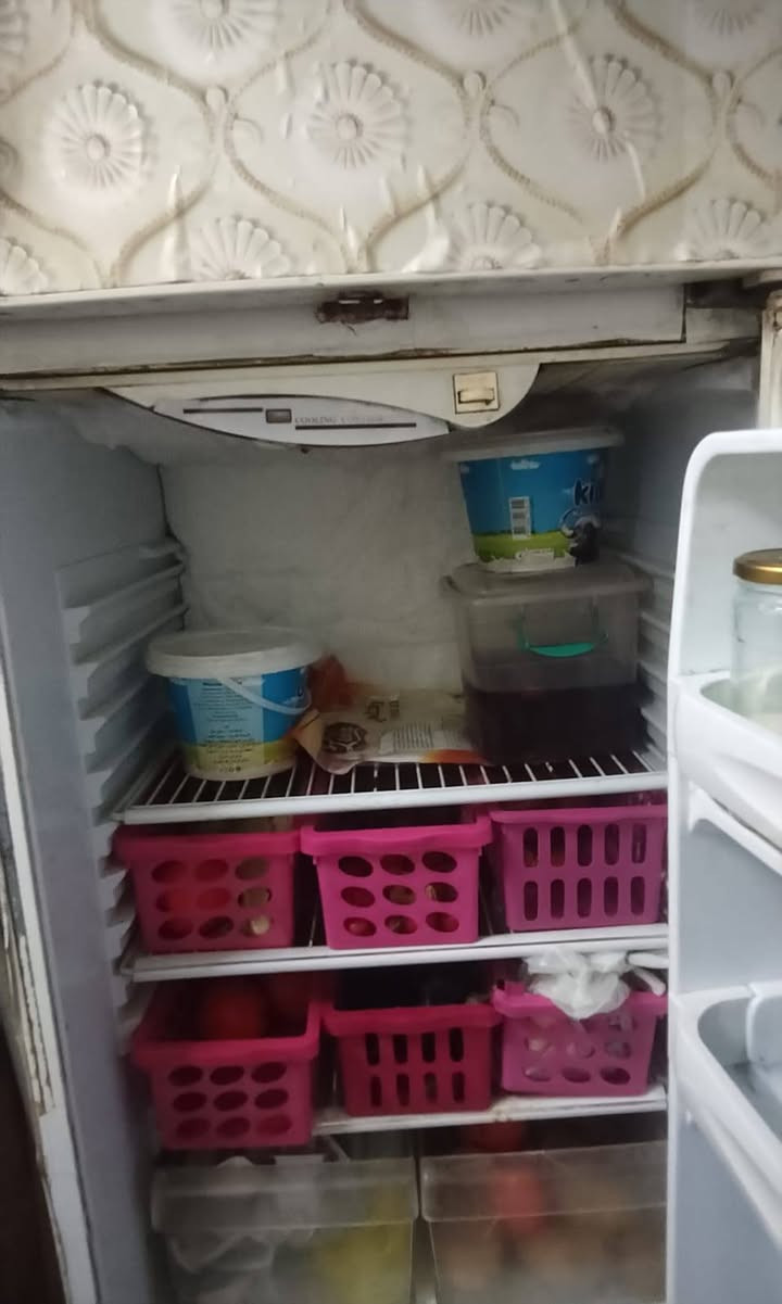 مكلفه بالنشر ثلاجه تشتغل مستعجلين لان ا
ننقل من شقه *********** واتساب متوفر 

٧٥ الف بيها مجال قليل
١٨ قدم
