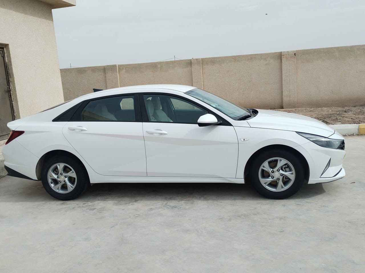 سلام عليكم انتر 2023 خليجي ماشيه 55 الف كير محرك  جديده محرك 1600 دوش مكفوله كير اي تي  سياره من الفتح وتبديل  بيه فقط نص قبق جنطه صبغ والباقي كفاله  عل وضعه شركه رقم مثنى معوقين  سياره جديده بمعنى الكلمة برغي مانقص
مواصفات
تحكم ستيرن جهتين
ويل كب خمس
ريموت
حساسات
تبريد قطعتين
داخل لونين
بلاجكتور
إنضم قياده

سعره سياره 156 وبيه مجال بسيط ال شراي مكان سماوه اي استفسار اتصال مكلف بل نشر  *********** المو شراي لا يكسر بحلال العالم بيع نقد فقط
