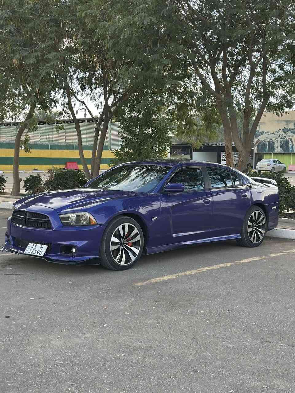 السلام عليكم تشارجر 2014 srt اصل السياره بيهه تغيير لون من ابيض الى بنفسجي شواصي لغود كله كفاله حوض اي دواخل ما بيها
السياره فول 1/1 
فتحه
كشنات خزن
كشنات تدفئه تبريد
تدفئه ستيرن 
الدوسات الي البريك والبانزين يصعدن وينزلن 
الستيرن كهرباء 
ماشيه 112 الف ميل حقيقي
رقم بغداد هزه وسنويه جديده
بلسنويه 6400 وبنفسجي
السياره عليها بس طابوكه 5700 الباقي التفرعات كلها عالاطلاق 6400 حته الثلاجه 6400 
وهاي الغراض الي الي عليها:
 دركه كاربون فايبر 
غرفه srt احمر مختم 
فجوج برمبو 4 بستم 
اكسل قفل 
ثلاجه 6400 
بلكات ريسنك 
مجاول ٦٤٠٠ 
شاشه srt 
كيجات امهات العلامه ال srt 
ويل srt الاصلي
كام شفت srt 
بساتم srt 
اول بم هلكات 
ابطاله هلكات 
ثروتل srt
برمجه طلقات
برمجه فصله
برمجه كت اوف
ما اريد اسولف بالاسعار بس الي يعرفون همه يقيمون لان اكو ناس تبخس بحلال العالم
ومكاني بابل والسعرب138 وبيها مجال بسيط واني خادم 
للاستفسار ***********
***********
