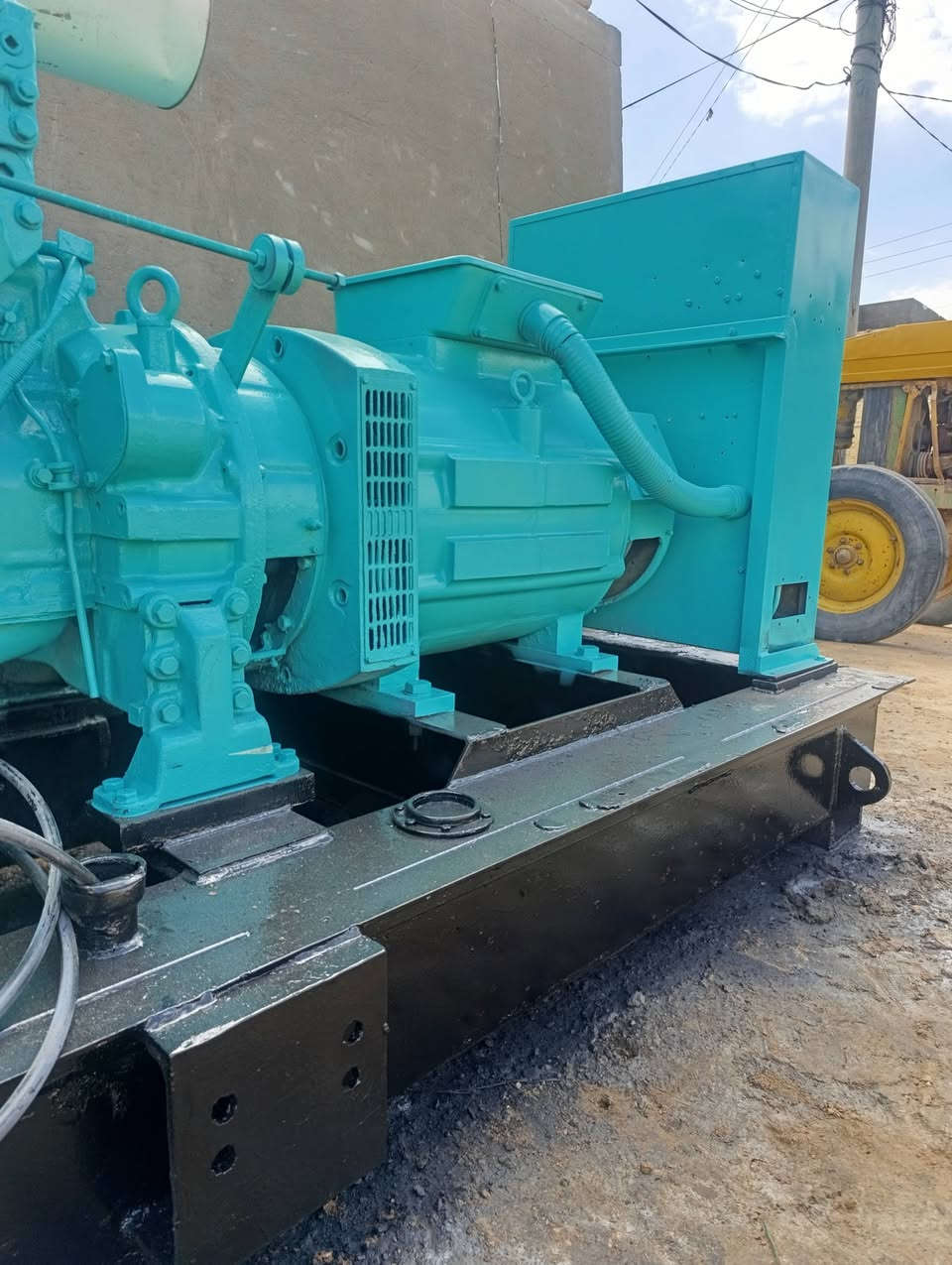 مولوده فالفو 72 حجم 150 كي في محرك وتوليد بلادي شاصي كاتم السعر ***********
