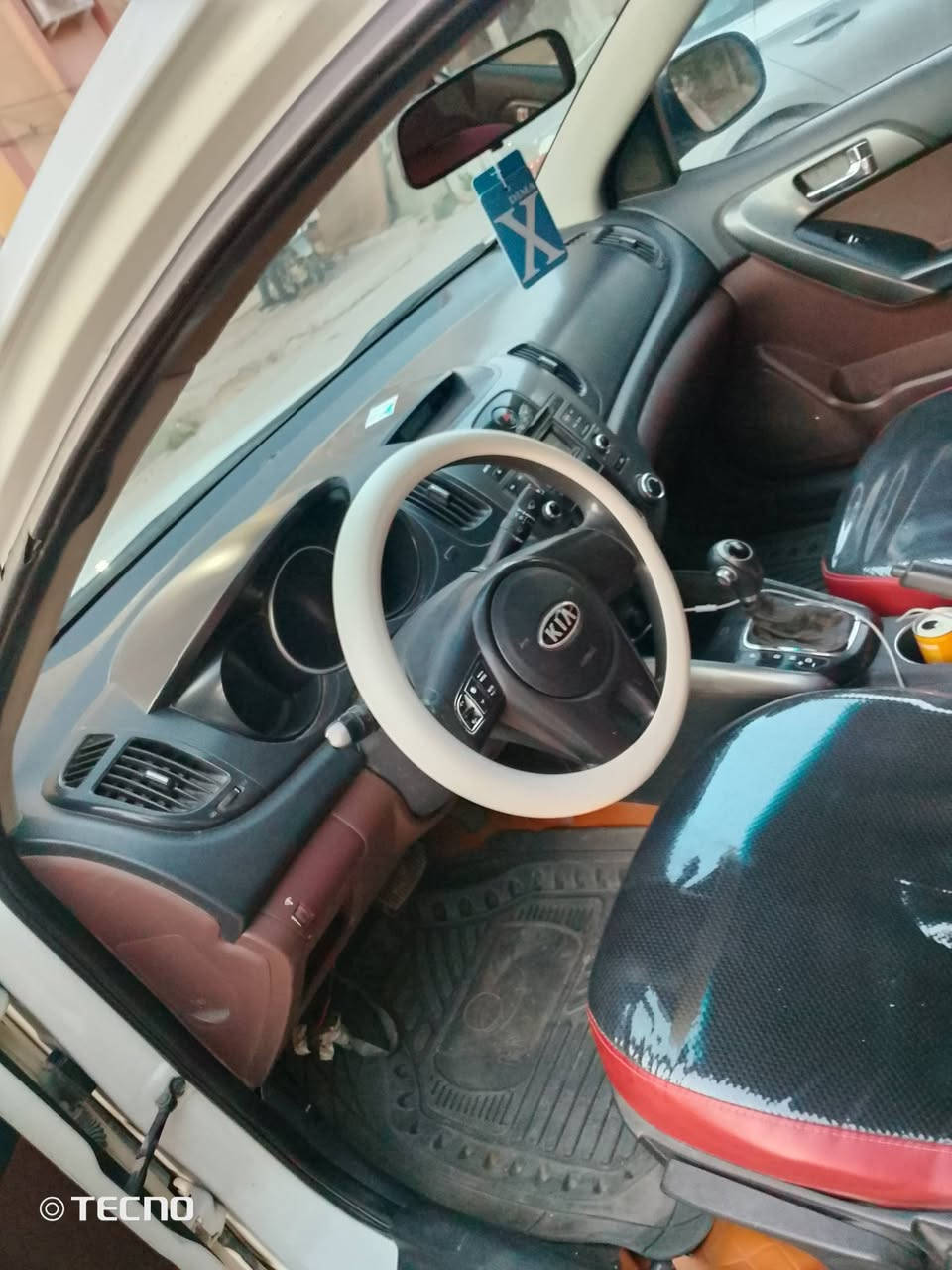 سلام عليكم ورحمه الله وبركاته سيراتو موديل 2011 سياره جاهزه كير مكينه تبريد حداديه كله شراط رقم اربيل وكاله ومداور مشروطات بيه صبغ قطعتين السعر88وبيه مجال للطيبين مكانه نجف الاشرف الرقم ***********
