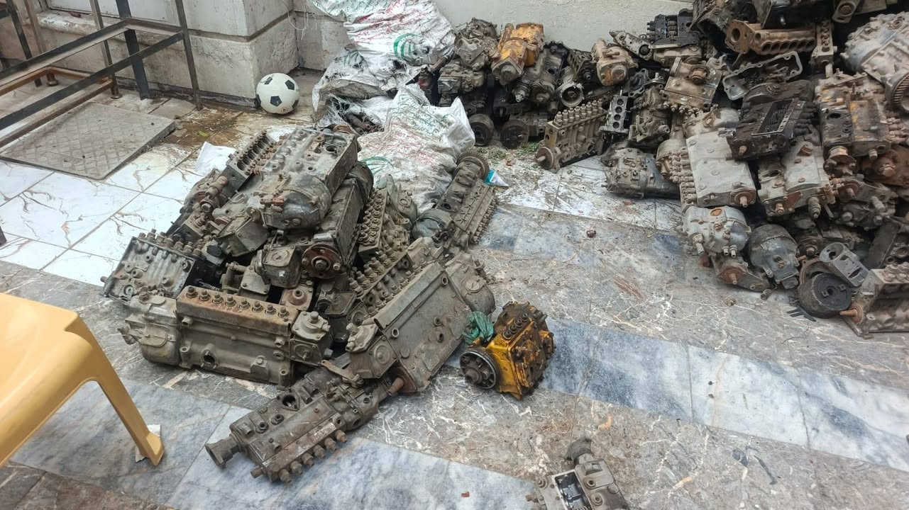 🚨 فرصة قوية للتجار وأصحاب محلات الديزل 🚨
🔥للبيع بمبات/مضخات ديزل🔥كمية كبيرة توصل حوالي 1500 قطعة/أنواع ومناشئ مختلفة (أمريكي$ إنگليزي$ياباني$روسي$فرنسي$ وغيرها)
➕ سبير بارت + نوزلات + گايدات + عدد ديزل +انجكترات
✅ خصم خاص للكميات والجملة
📞 للتواصل: ***********
 ***********
الحاج صادق ابو زهراء
📍 الموقع: (بغداد/الوزيرية)
