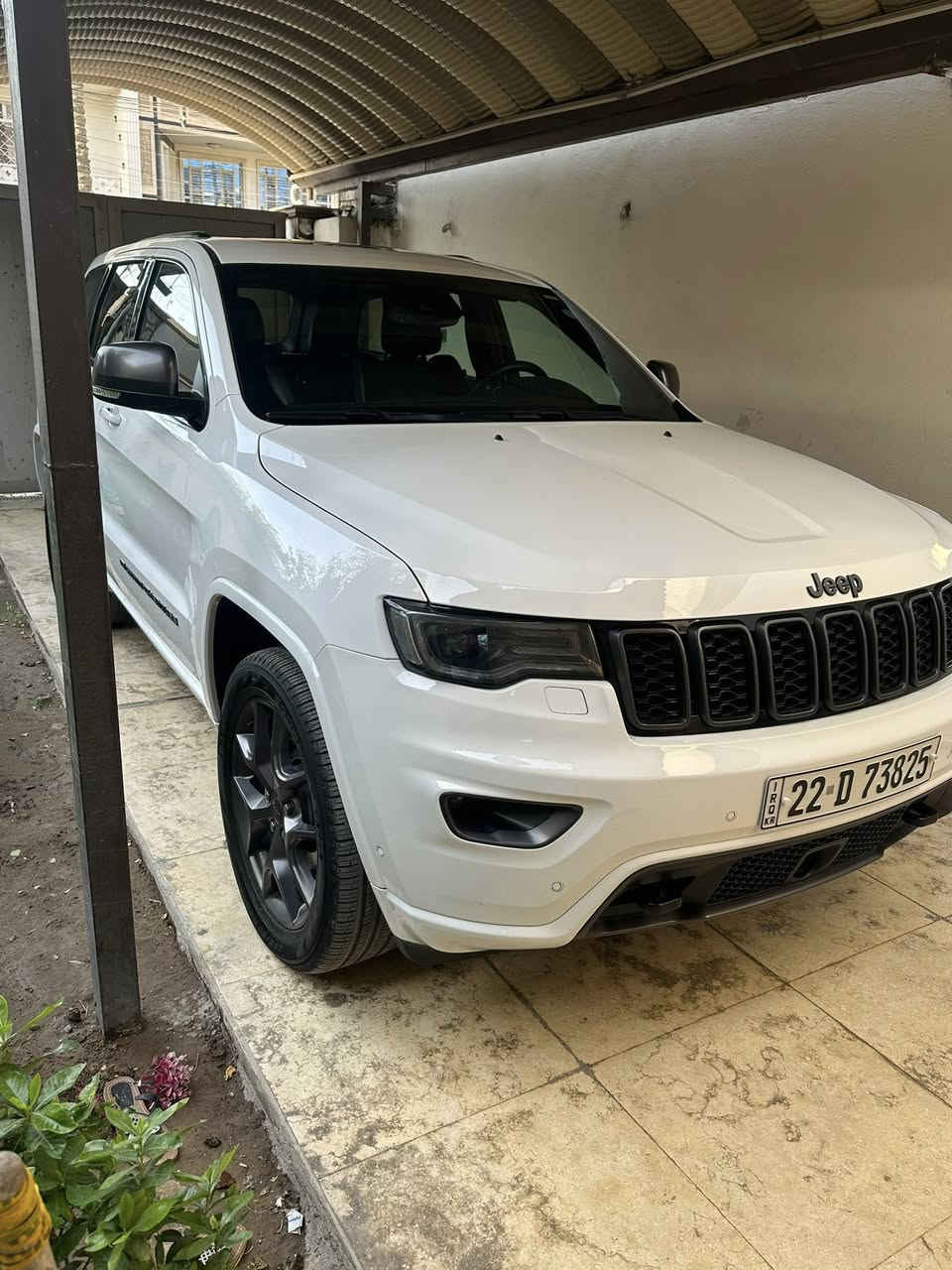 السلام عليكم من رخصة الادمن  سيارة جيب الفئة ثمانينية فول مواصفات وكالة خليجي مكفولة من كلشي السعر 29ونص للتفاصيل ***********
