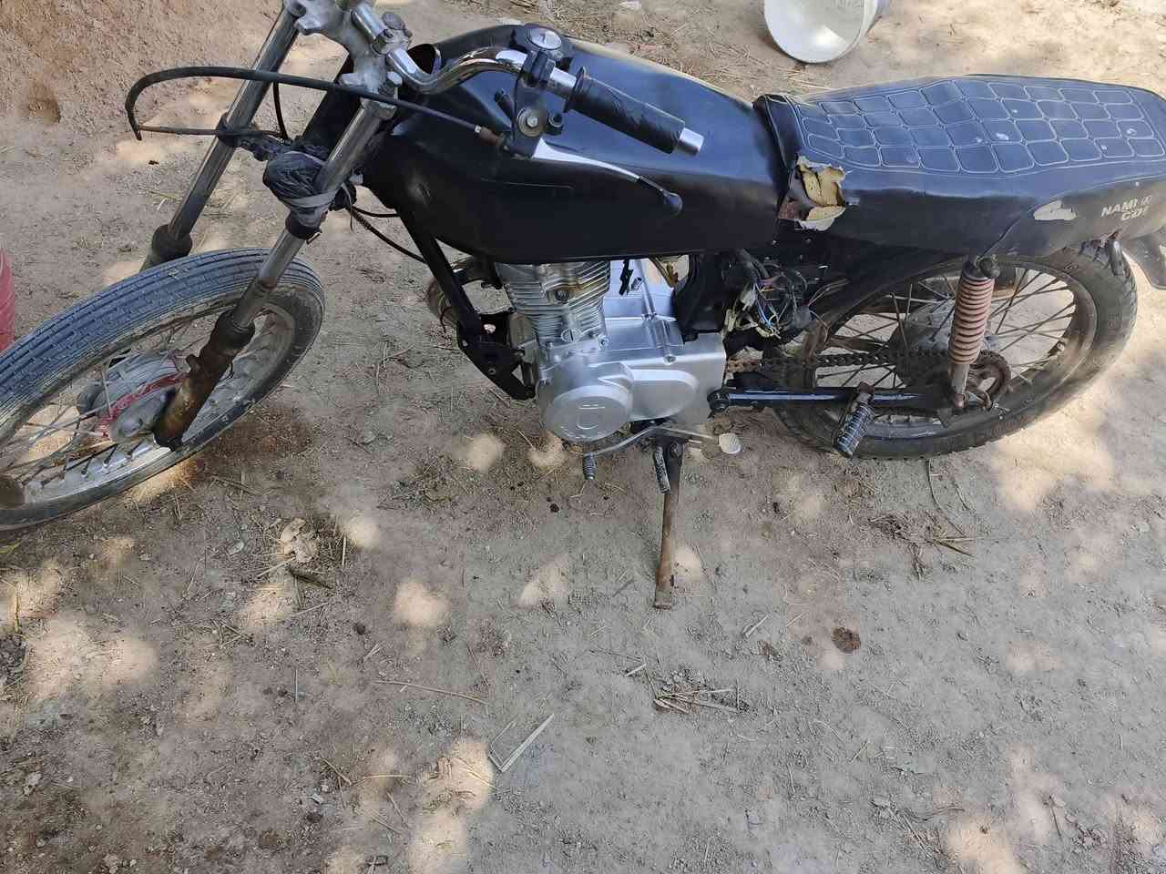 سلام عليكم دراجه اربعه كير للبيع مفتوحه دراجه كلك سعر 250
*********** مكان دوانيه السنيه
