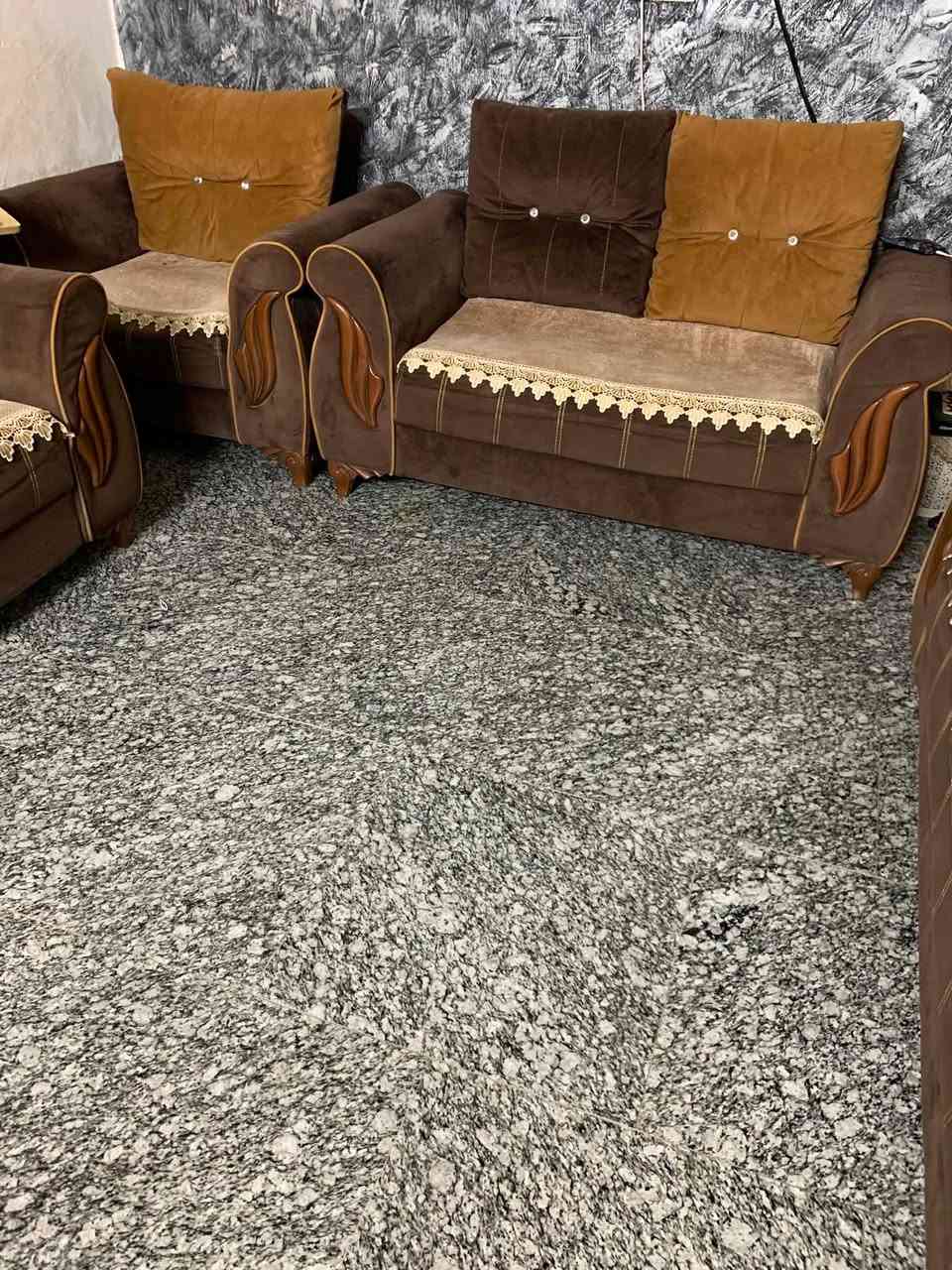السلام عليكم
تخم مستعمل قليل عشر قطع ثنين كبار وواحد وسط وثنين زغار مستعجل عله بيعته 
السعر ٣٠٠ وبي مجال للطيبين 
العنوان بغداد البياع


**إذا كنت صاحب هذا الإعلان وتريد حذفه لأي سبب، رجاءا أرسل رسالة إلى الدعم الفني**