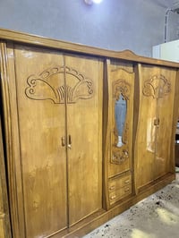 غرفة نجاره • مستخدمه • نظيفه