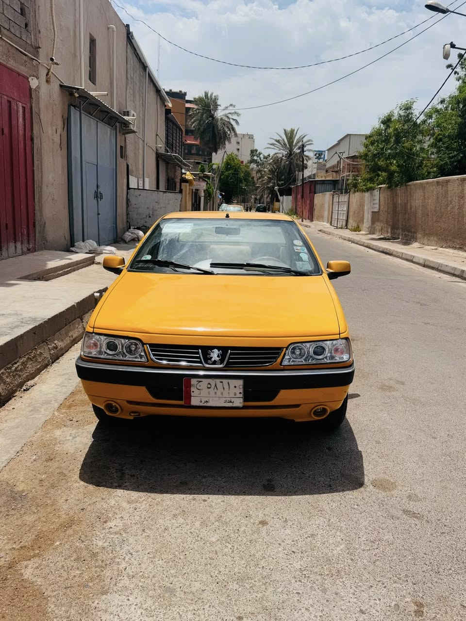 سلام عليكم بيجو الميس سياره جديده بدون ضربه بارد خفيف بيهه دوس مصلهه مثل ما واضح بل صوره مصفره هيىه وغرامات مصفره رقم جديد نكليزي باقي عل ستلام  سياره جاهزه سعر قفل40 قفل قفل العنوان بغداد حي لامين ***********
