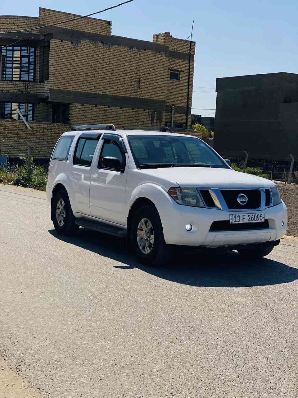 السلام عليكم للبيع نيسان بافندر 2008خليجي رقم بغداد أنكليزي كير ومحرك كفاله تخم تاير جديد حداديه جديدده
كفاله من ضربه وتبديل السعر86وبيها  مجال بسيط
الاستفسار ***********
مواصفاته السياره
7راكب
تبريد تلج⛄️⛄️
تبريد قطعتينً
داخل لونين
شاشه 
محرك 6سلندر
جامً كهربائي 
سنتر لوكً
منضومه زنون
مرّي كهربائي 
‏☝️☝️☝️
