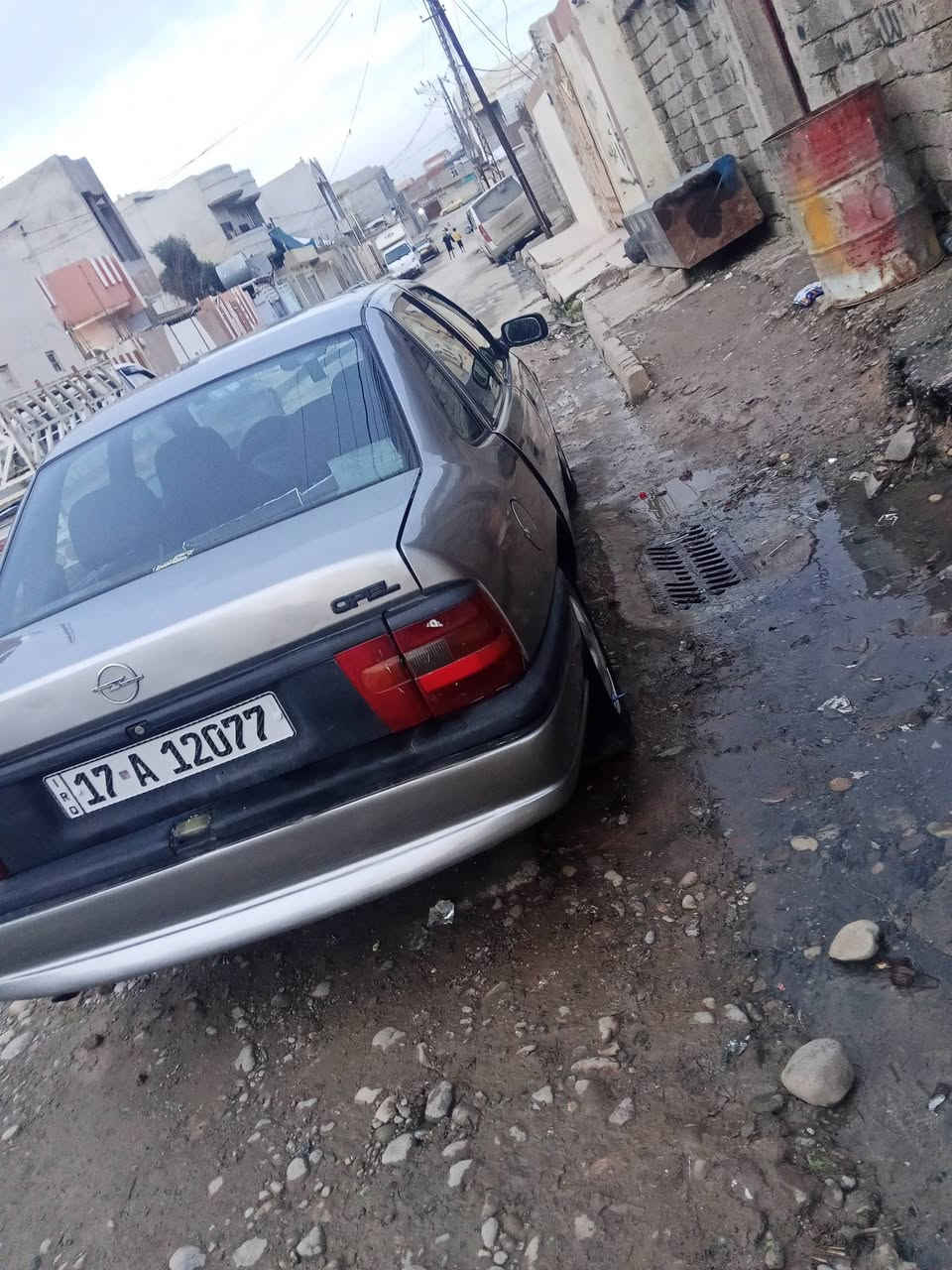 سلام عليكم للبيع اوبل فيكترا موديل 1995 كير محرك شرط كير توماتيك بسمي سنويه لل31 سياره جديده دوائر ودوسات مامصلحات بدون دواخل مسبوقه الجماليه فقط طخم كلو جديد رقم مثنى السعر 42 وبيها مجال بسيط العنوان الموصل جانب الأيمن رقم ***********اسيا ***********
