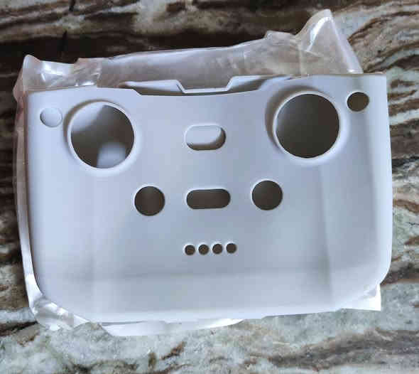 متوفر جميع انواع درونات DJI
متوفر بطاريات وجنط وشواحن وريش 
وقطع غيار جميع درونات dji 
بطاريات وشاحن نيو افاتا 2و1 اير 3 
 جهاز هدايا مافك / شريط كمبل اير 2  
***********
