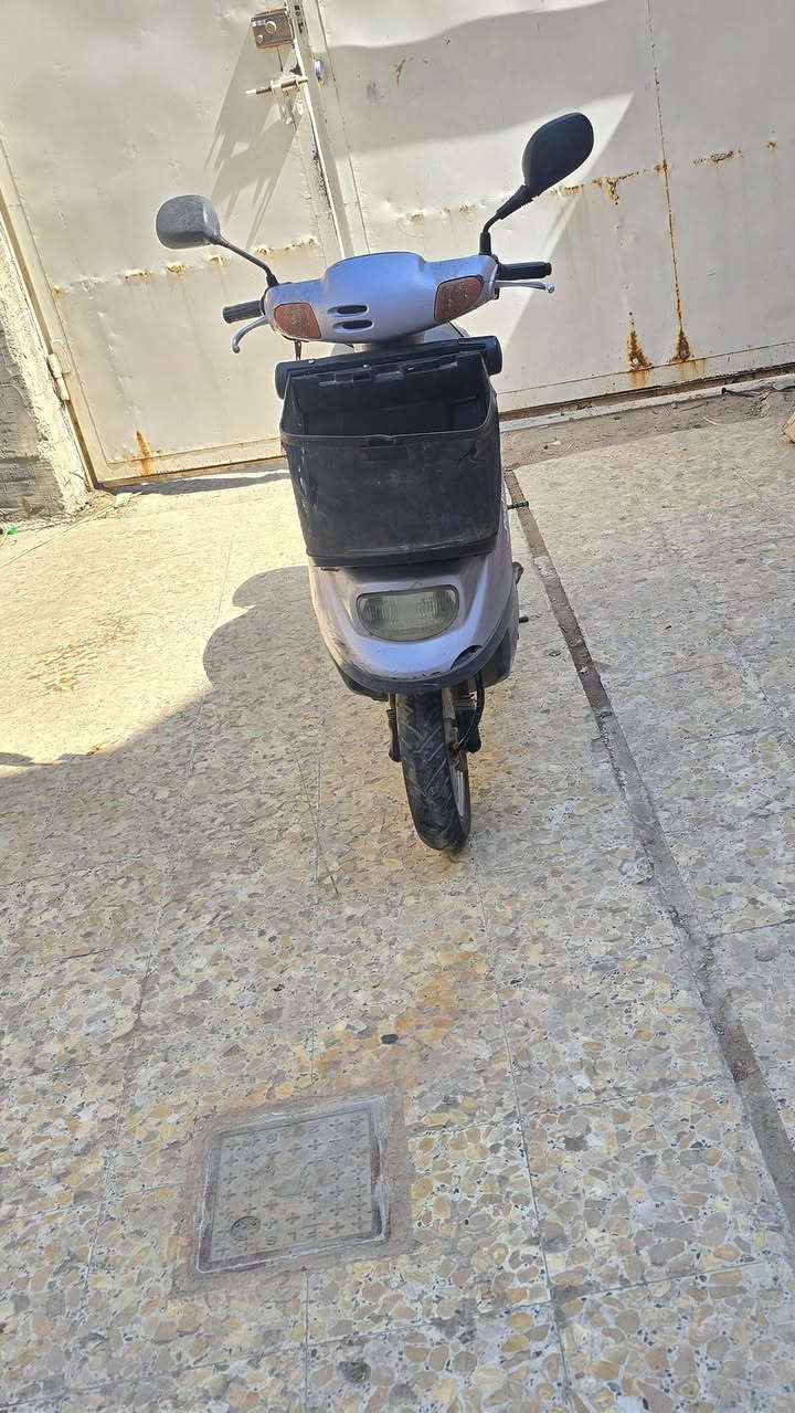 اسلام عليكم دراجه ام سله كامله مكينه ما مفتوحه خرسه كله شغاله دراجه سله شويه تعبانه معدل كفر اصلي كهربايات نص نكره الدراجه ٢٥٠ وبيه مجال عنوان مسيب تصال ***********
