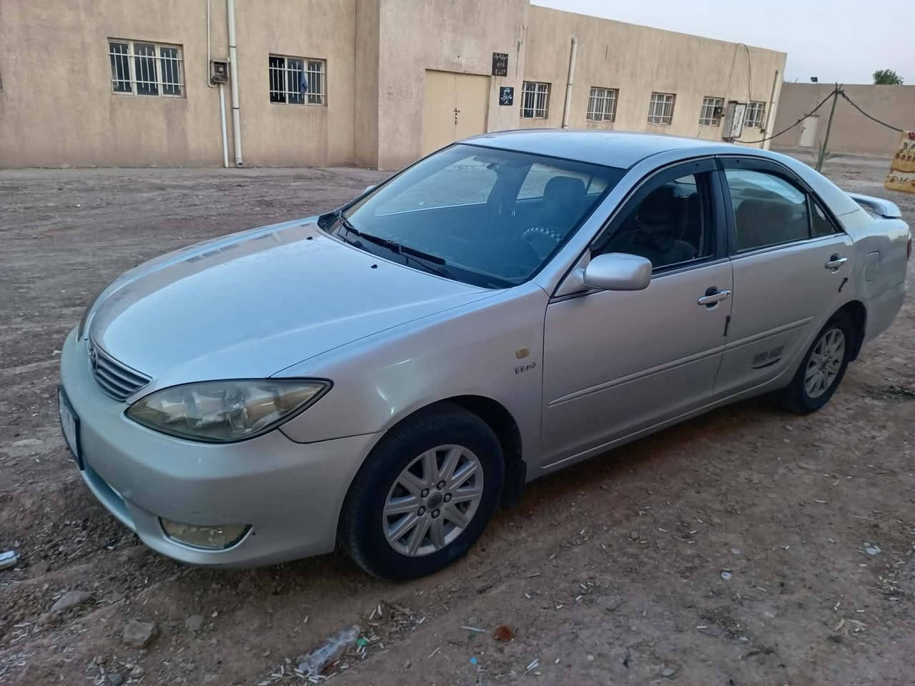 السلام عليكم عندي كامري 2006 وراد خليجي 4 سلندر مصبوغه عام بدون قماره صبغ مكينه وكير بلاد مكفولات تبريد شغال شاشه كامره  تخم تاير صدر جديد دواخل جديده سنتر لوك كهربائيات كلها شغله رقم بابل بسمنه سنويه 2027 تسقط سعر ٨٥ وبيها مجال اللشراي ***********

