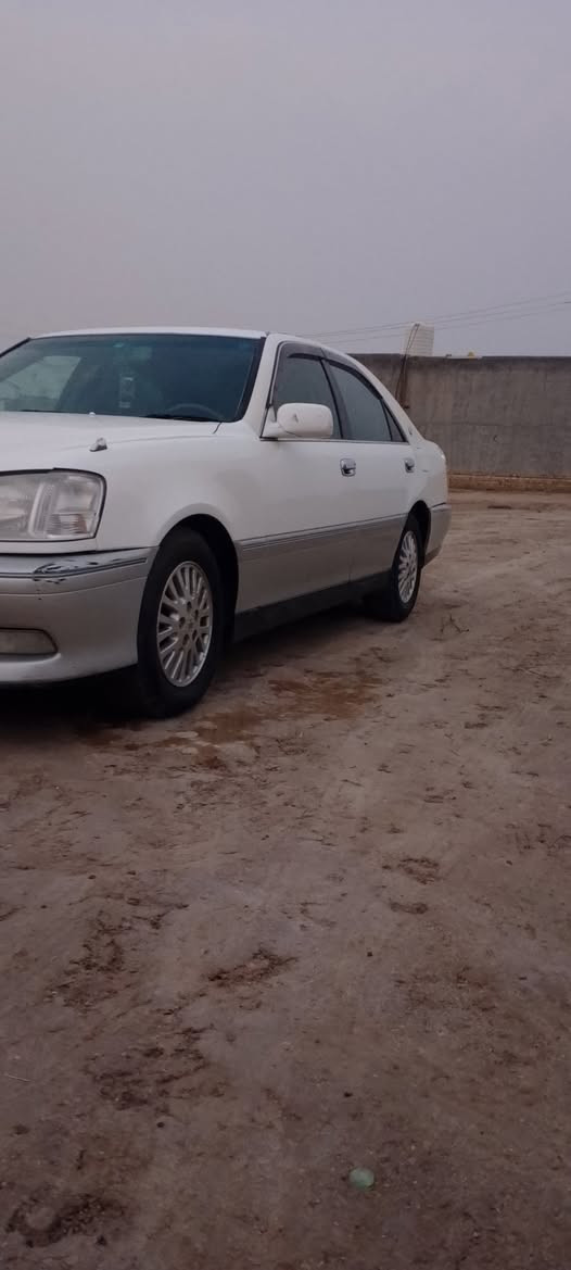 ملكه كصتين
دكمه وحده 
مكينه فيفيتي 
كشنات كهربائيّة 
شااصي 75
ماشيه 120
سياره جاهزه مانقصه شي 
مكان الناصريه 
سعر 33وبيه مجال 
سياره متومه 
الاستفسار تصال ع رقم ***********
