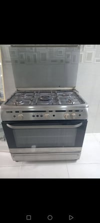 طباخ للبيع  عيون ٢ شغالات فقط والفرن شغال السعر ب٨٠ المكان الخطيب للاس...