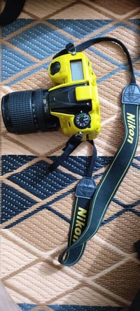 نيكون7000 • فلاش معطل • بطاريتين