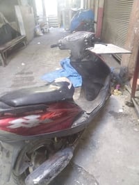 دراجه نكره سلف شغاله من كلشي مابيها اي نقص مكينه خير من الله السعر 350...