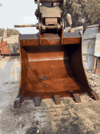 سلام عليكم كيله متر وعشرين البيع مال حفاره تاير  ***********
