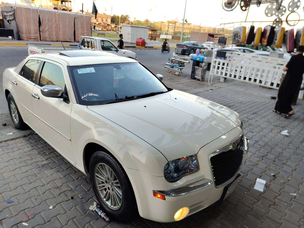 اوباما للبيع موديل 2008 رقم بصرة سنوية لل28 مكينة 3ونص السيارة كنديه دون ضربه السيارة فتحه فول مواصفات كير مكينة حدادية تخم تاير تبريد كله جديد وبيهه صبغ اثر خياس 3قطع عنوان السيارة بصرة السعر 105رقم الهاتف/***********
