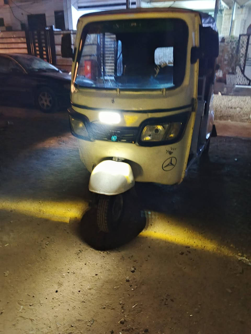 لبيع المكان بغداد الغزاليه رقمي ***********
