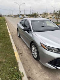 سياره كامري 2018للبيع  مواصفات Le ماشي108ميل  فحص سونار منشور مع صور  ...