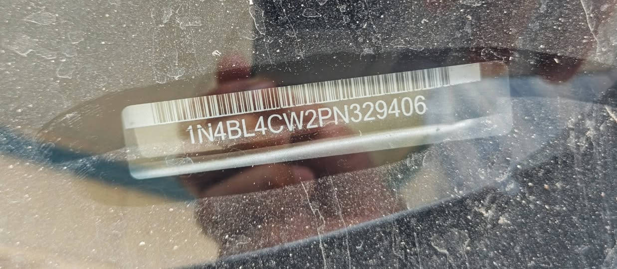 موديل 23 . مواسةفات SR plus  تةنها 3 بارچة گؤراوة بونيت جاملغي سايةق درگاي سايةق بيناوگرتن. بةناوي خؤمة زؤر كم رؤيشتوة وةك سفر واية  AWD  . گؤرينةوةش دةكةم أربيل, العراق


**إذا كنت صاحب هذا الإعلان وتريد حذفه لأي سبب، رجاءا أرسل رسالة إلى الدعم الفني**