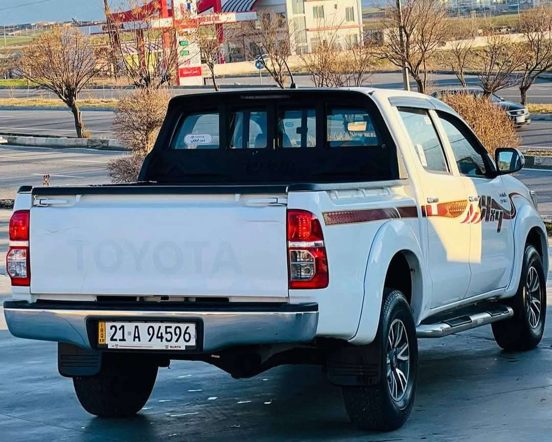 تۆیۆتا هایلوکس 2013 مانگی 3 
سەیارەکە نمونەیە لە جوانی 
  توندوتۆڵە کامل مەسرەف کراوە 
بێ تەقەو ڕەقەیە بێ بۆیاخ و دەعم و لێدران
 سەیارەکە 170هەزار ڕۆشتووە 
بەشەرتی کۆمپیوتەر 
سەنەوی تازەیە تا 2030بەشەرتی تەحویل 

سعر : لە کۆمێنت داوای بکە ڕاستەوخۆ بۆت دێت 🤖 

سەیارەکە کامل جایزە مەکینەی نەکراوەتەوە 
چوار تایەی لۆکی لەسەرە سەیارەکە شەریکە جیهانە .

ژمارەی خاوەنەکەی 
***********
