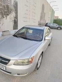 سيارة سوناتا 2008 للبيع رقمها بغداد انكليزي  البنيد مصبوق للتواصل 0781...