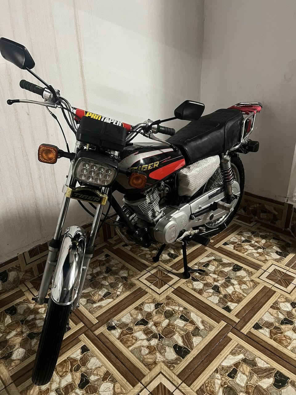 للبيع ماطور تايكر موديل 2020دواجه مابي عيب نقص مابي سعره 375مكاني كركوك ***********
