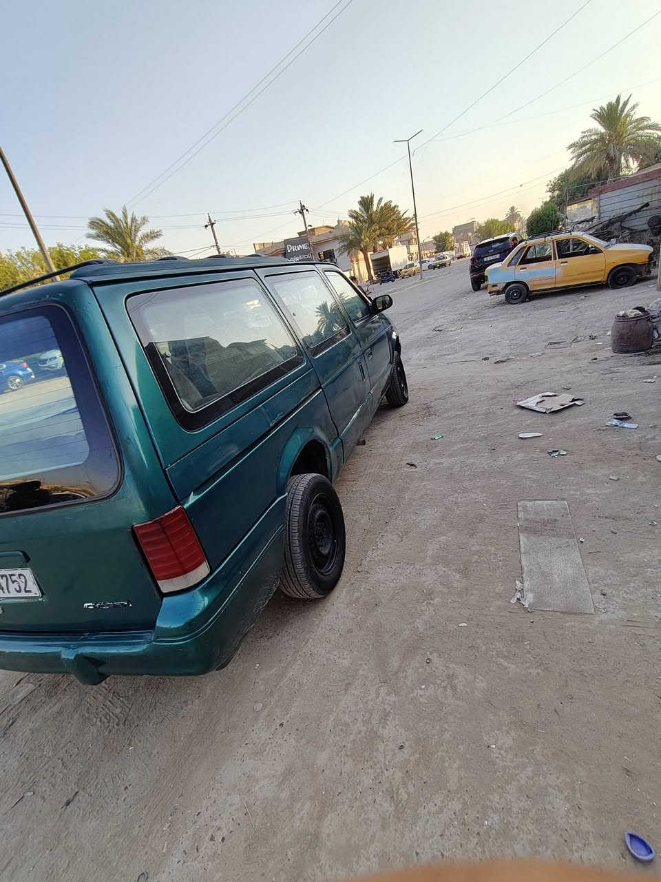 السلام عليكم للبيع كلايزلر موديل 95 رقم وسنويه جديد رقم كركوك مشروع وطني صاحبهة موجود ثاني يوم تحويل كير ومحرك خير من الله مال كامري ابو لجف صدر ودبلات امامي خلفي جديد تخم تاير جديد كهربائيات كلهة شغاله مصبوغه حزام بدون اي ضربه السعر 35عنوان بغداد الدوره ***********
