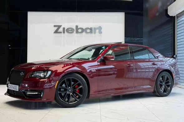 كرايسلر 2023 (Last call) 
المحرك : V8.SRT.6.400
اللون : كرزي  الرقم : بغداد 
العداد :29.000 الف فقط 
الموديل : 2023

المواصفات / اعلى فئه مواصفات خاصه رادار امامي 

محرك كير واير بشرط مامفتوح 
سيارة حيل نظيفة كلشي عل بلاد جديد 
سنوية هزة كلشي جديد مدفوع لـ
باسمي السنوية بشرط تحويل وغرامـة
سيارة مابيـها دينار مصرف كامل من كل نواحي
مكاني بغداد/ ***********
