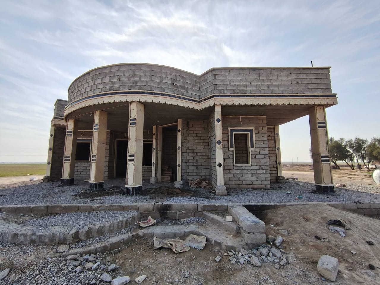 السلام عليكم ;; تم وعلى بركة الله  انجاز العمل. في مفرق الشرقاط   كادر عمل تغليف حجر حلان باحدث الديكورات حسب الطلب تصاميم حديث(( علمآ ان البيت مامجلي)  للأستفسار ***********
