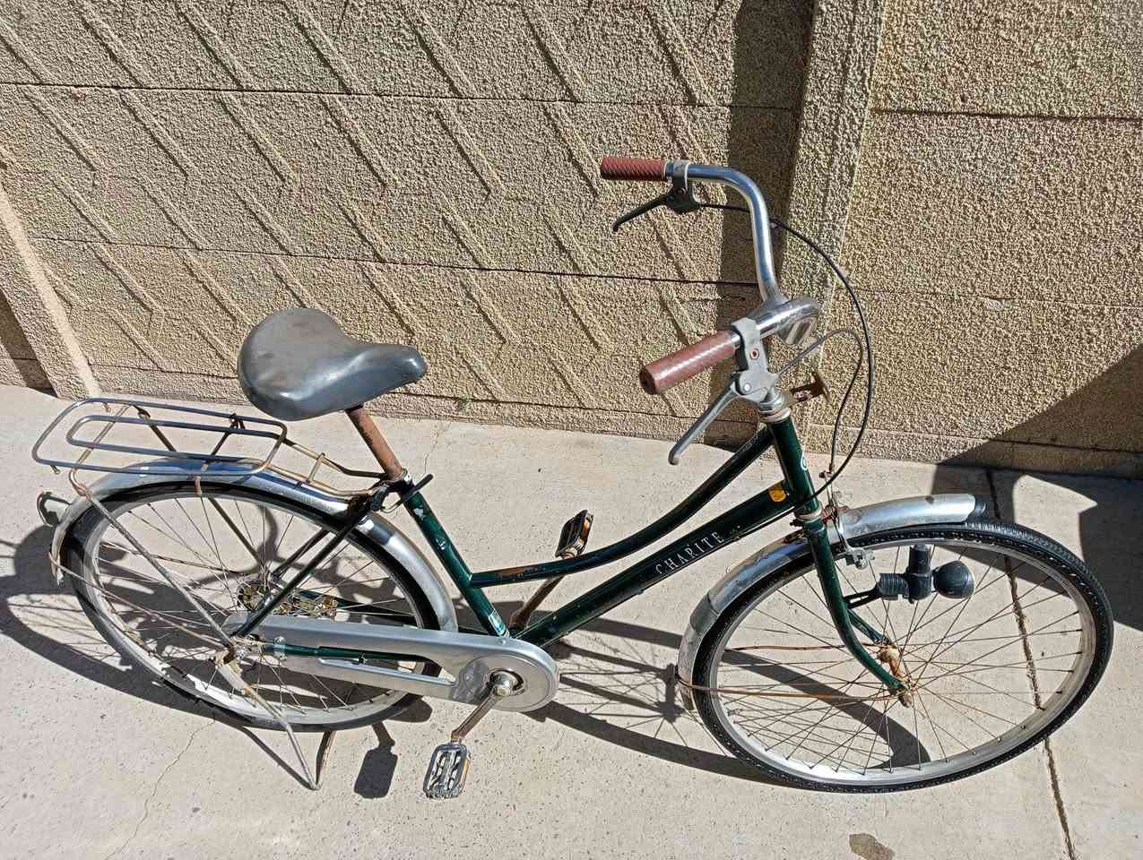 بايسكل حجم 26 السعر 55 وبي مجال المكان حي سومر 

***********
***********
