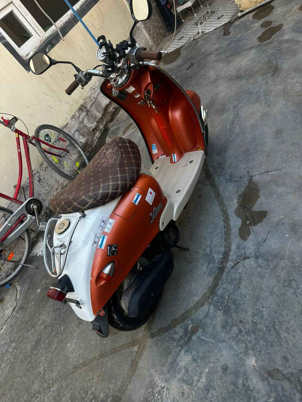 دراجه للبيع عبد الحليم نضيف مابي عيب كلا عل بلاد شرط السعر
400 ألف وبي مجال لشراي اتصل وبيك خير وتدلل ***********
