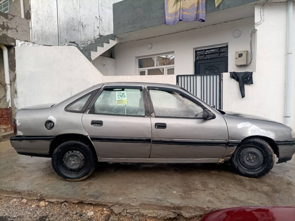 ئۆپڵ ڤکترا 92 ئاڕمی پلاستیک20 سلیمانی گێڕوو مەکینەی بەشەرت تای تازەیە گۆڕینەوە ناکم نرخ 12 شوین سلیمانی*********** السليمانية, العراق
