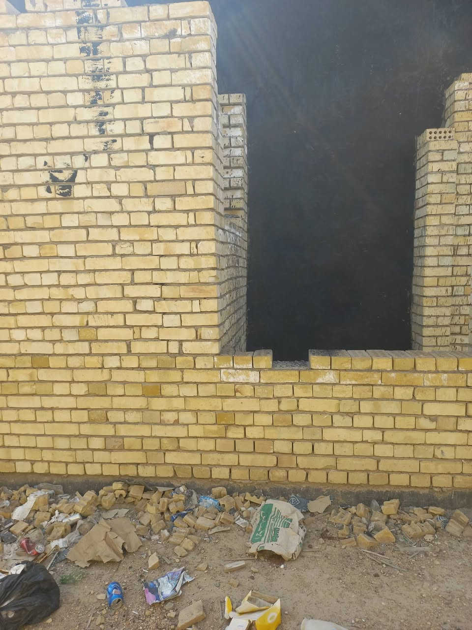 السلام عليكم..هيكل للبيع غير مسقف مساحه ١٧٥ متر حي القادة..السعر ٩٥ مليون..رقمي ***********
***********
