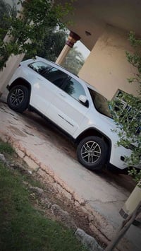 جيب لأريدو  خليجيه   موديل 2020  سعه المحرك 3600  ممشه السياره 167 كيل...