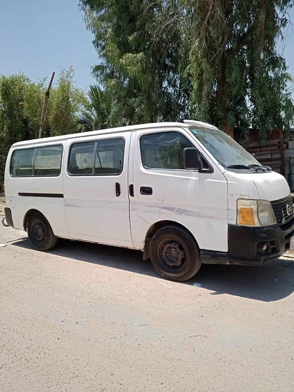 نيسان اللبيع يورڤان 2008بيها ضربات تبريد شغال كهرباءيات شغاله بسمي تحوليل ثاني يوم سياره جاهزه ***********
