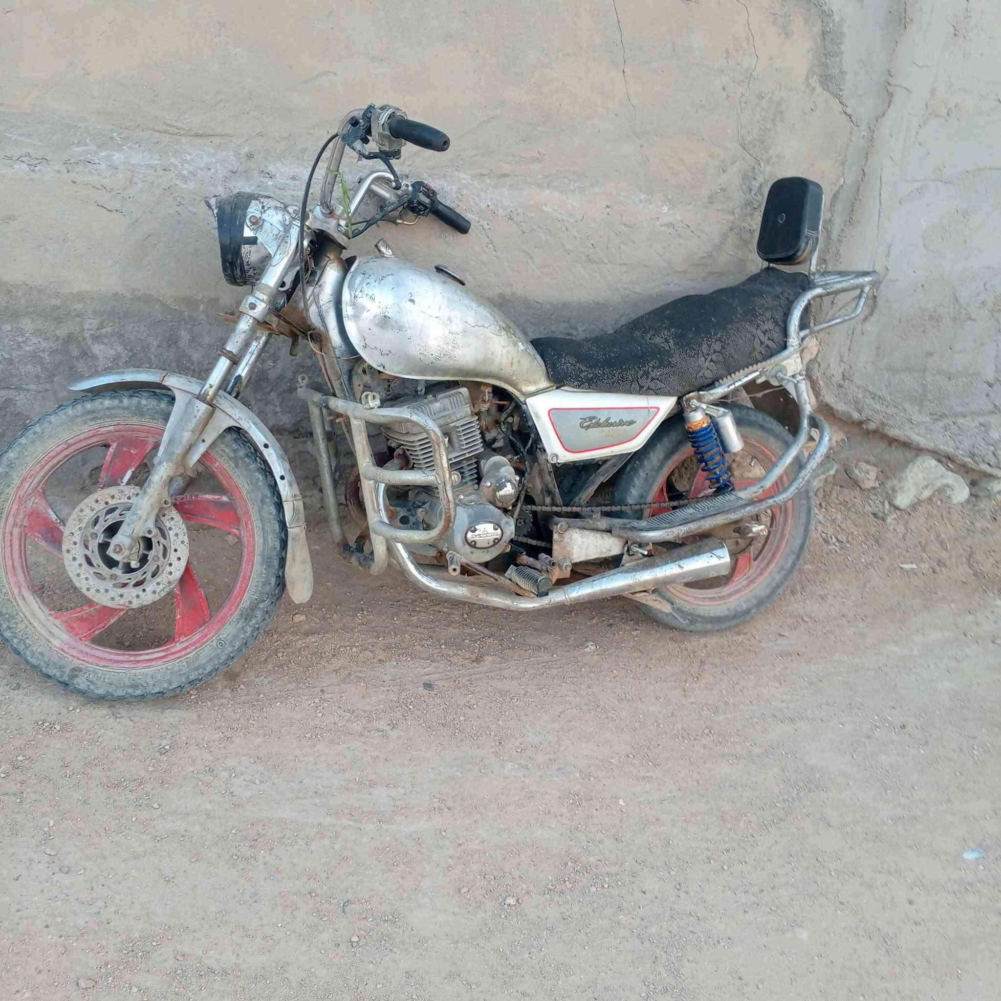 دراجة جوندة. كللك للبيع     السعر ٢٥٧


**إذا كنت صاحب هذا الإعلان وتريد حذفه لأي سبب، رجاءا أرسل رسالة إلى الدعم الفني**