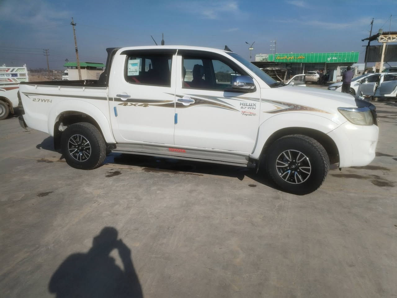 هايلوكس 2014 4x4 مكينه بانزين كير اكسن محرك كفاله تبريد 🥶 تدفئه نار 🔥 سيارة واكعه عليه سقيفه فقط بجم مكفول تخم تاير جديد حدايه جديد داخله هزه 26 مداور ثاني يوم السعر 170
*********** @إشارة
