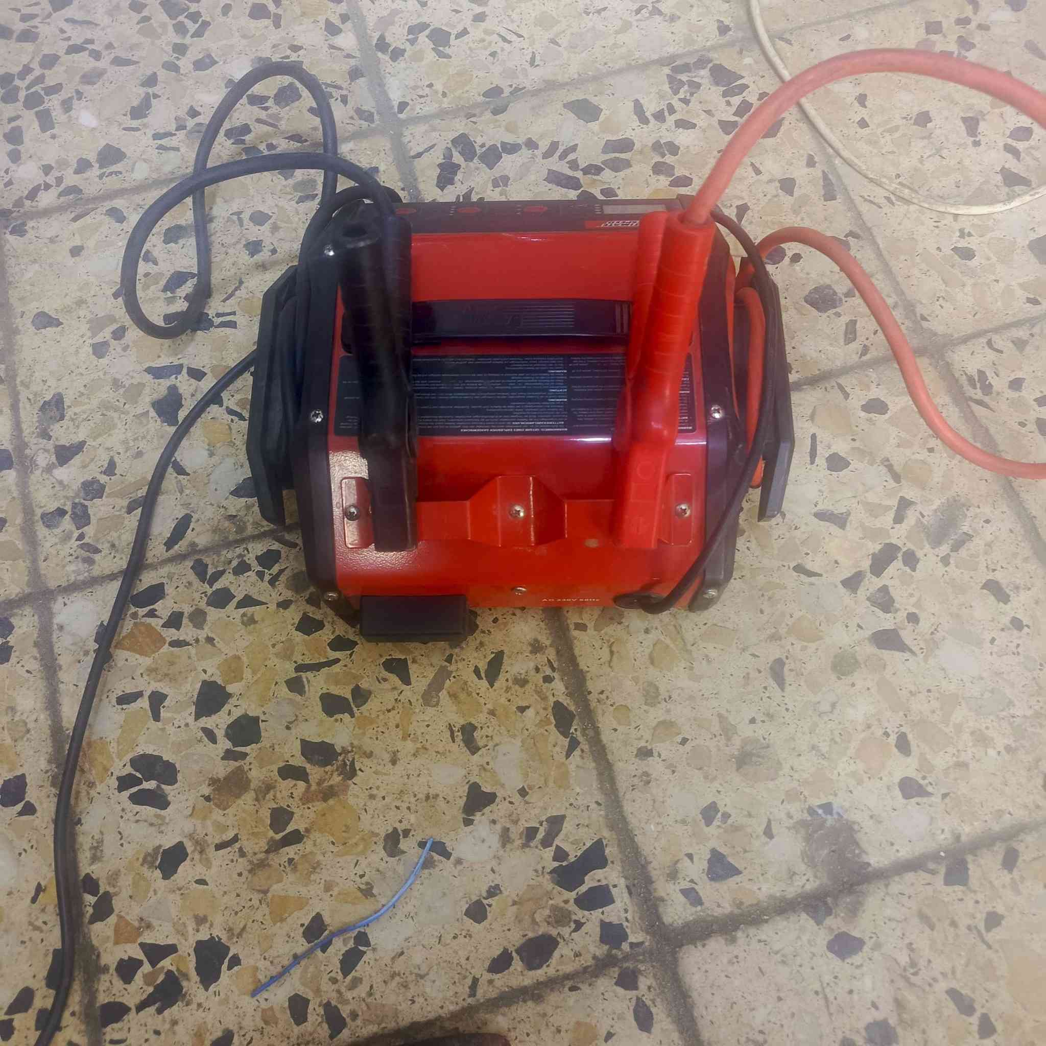 شاحنه باتري اصلي باله ماستخدمه ***********
