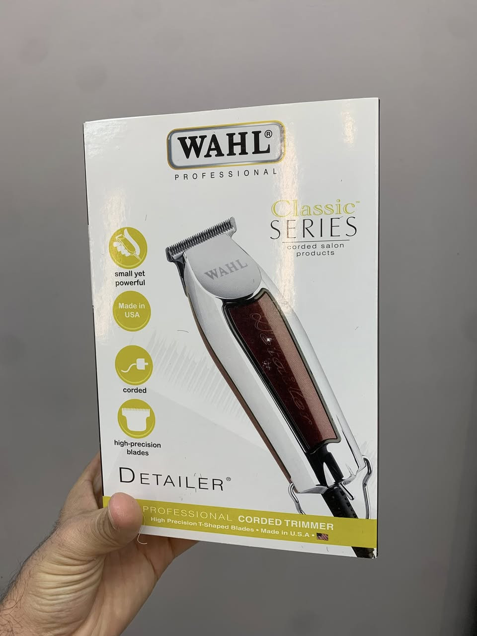 سلام عليكم مكاين حلاقة WAHL استعمال كلش بسيط نظافة 100‎%‎ مالت شركه اطلس
الماجك حت مشوطه مالتها كبس 

والصغر كهربائيه

***********
