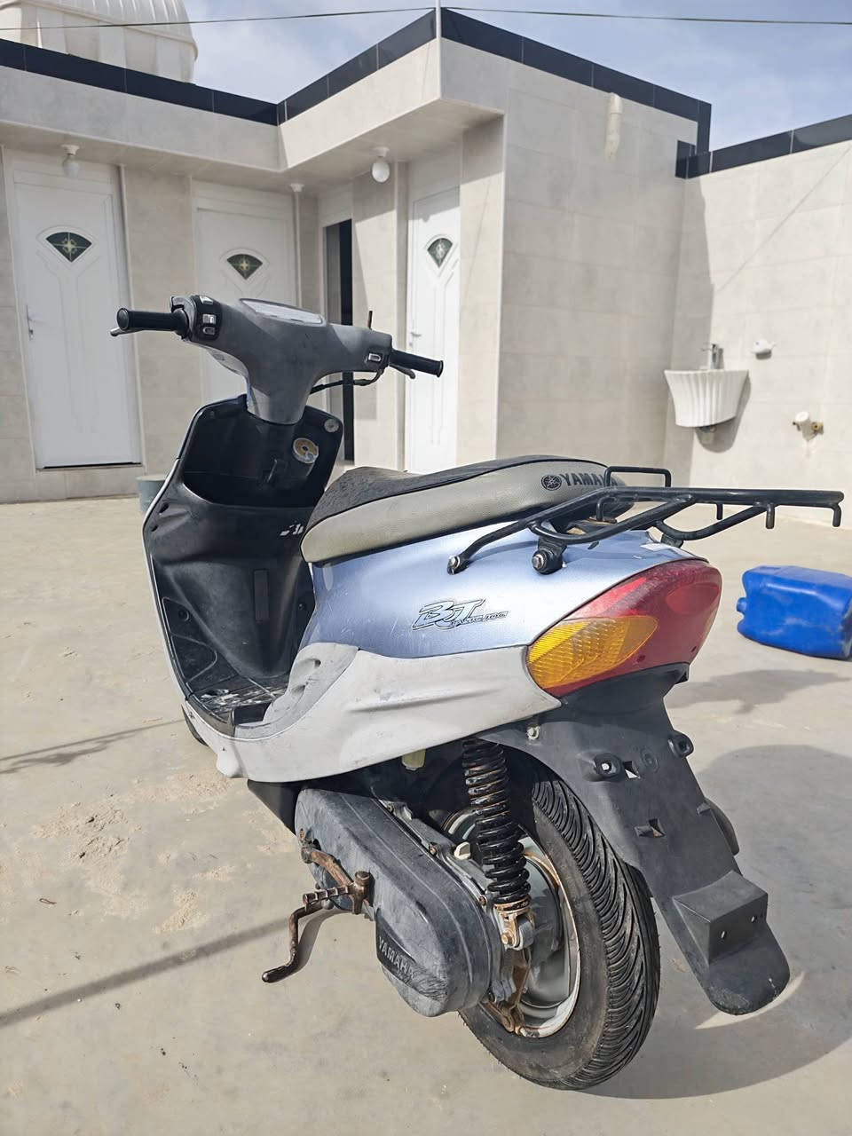 دراجه بيجي نضيفه نكره سلف الكهربائيات كلهة شغله مفتوحه شغل درجه اولى السعر 350وبيهة مجال  للستفسار اتصل  ***********
