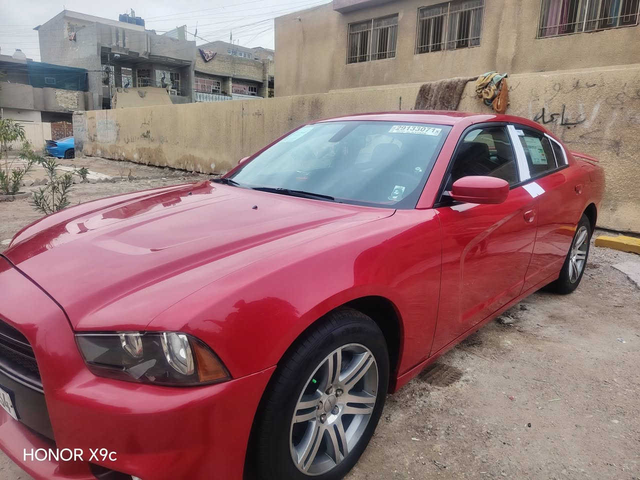 مكلف بالنشر جارجر موديل 2013 رقم بغداد وارد امريكي بيه صبغ بالجاملغ الخلفي  فقط السياره جاهزه من جميع    نواحي كير مكينه تبريد حداديه  السياره ممشتغله ع خط السعر ١٥٥ الاتصال ***********
