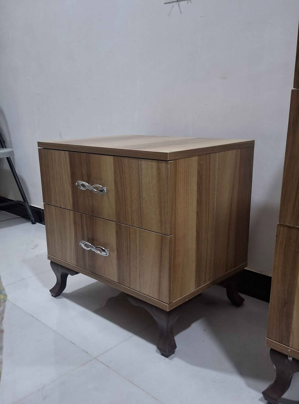 ميز تواليت + ميز تيبللامب للبيع 
السعر 95 
المكان خي النداء مجمع الكرار 
رقم *********** النجف, العراق
