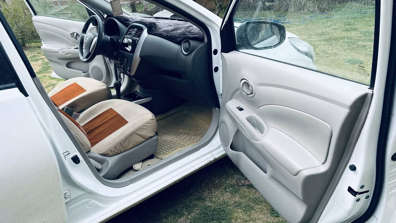 سني هندي 2024
باسمي سنويه وهزه جديد السياره مكفوله عدا الامأشر باحمر صبغ تخم تاير صدر المامي خلفي جديد التحويل مباشر 
رقم اربيل

مكان السياره قضاء العلم 

السعر المطلوب 125

للاستفسار ***********
