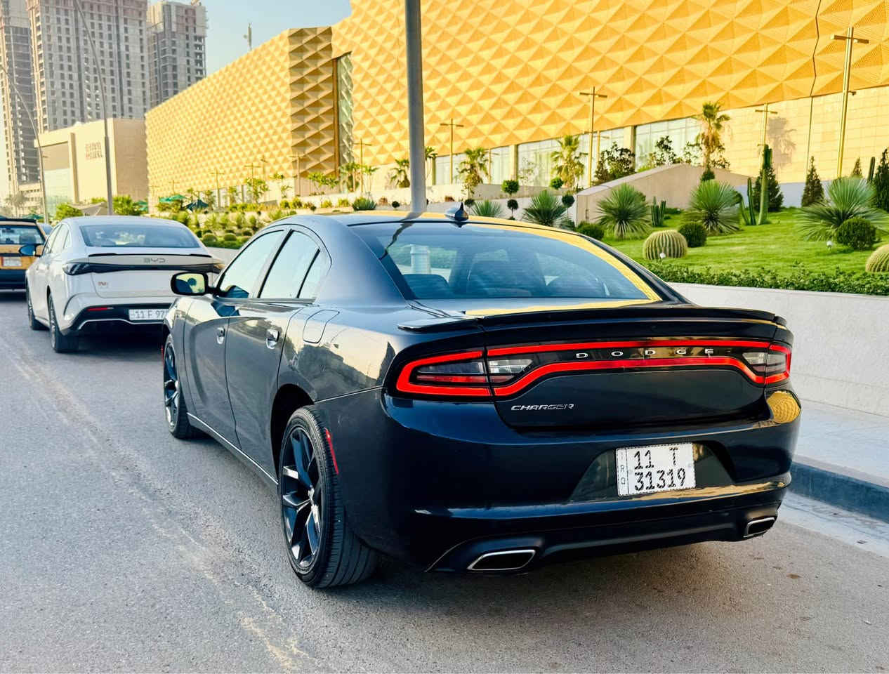 دوج جارجر 2017 وارد امريكي  

ماشيه 120 ما مشتغلة خط

سياره حلوه مواصفات sxt ومابيهه نقص جاهزة 

سنوية جديده رقم بغداد انكليزي باسمي

كير محرك كهربائيات كفالة

 ليبل واحد مابيهه اي قطعه تبديل صور حادثهه موجوده تخريب فقط بدون ضربة كفالة من الكص والگلبه والجفية والكير والمحرك والكهربائيات والتبريد مواصفات معروفه sxt

 بيها جاملغ خلفي وباب والجنطه كلير والقمارة والبيبان لحد اليدات وعلى ايد صديقي مستوردها واخذتها منه
مكاني بغداد السعر 145 مجال حك الجية 
*********** بغداد, العراق
