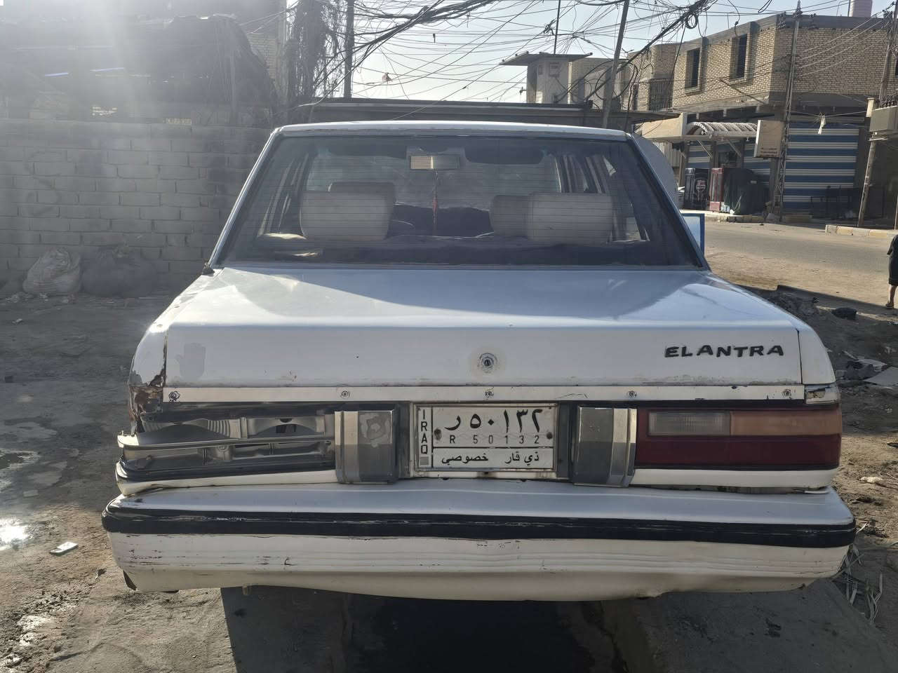 سلام عليكم سياره للبيع سوبر موديل 87 محرك ثنين ونص جديد سنويه تنتهي 2027 ضربته هاي موضحه كدمك سياره حلوه ماعوزه شي سعر ٢٦وبيه مجل قليل رقم لهاتف ***********
