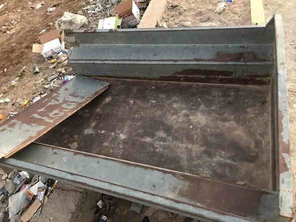 السلام عليكم 
غلاف بدي جمره تك للبيع نضيف
العنوان ميسان قضاء كميت 
الرقم ***********
