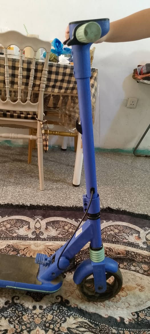 سكوتر نظيف جدا بسعر 150الف سرعته16 اسكن بغداد رقمي***********
